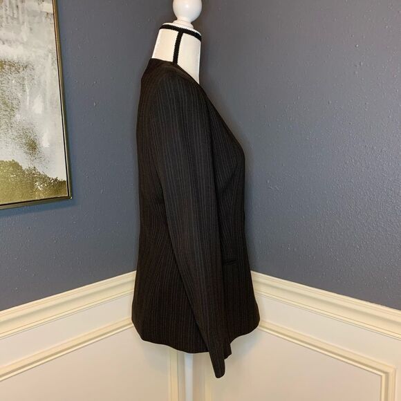 Giorgio Armani pin stripe blazer - Picture 3 of 6